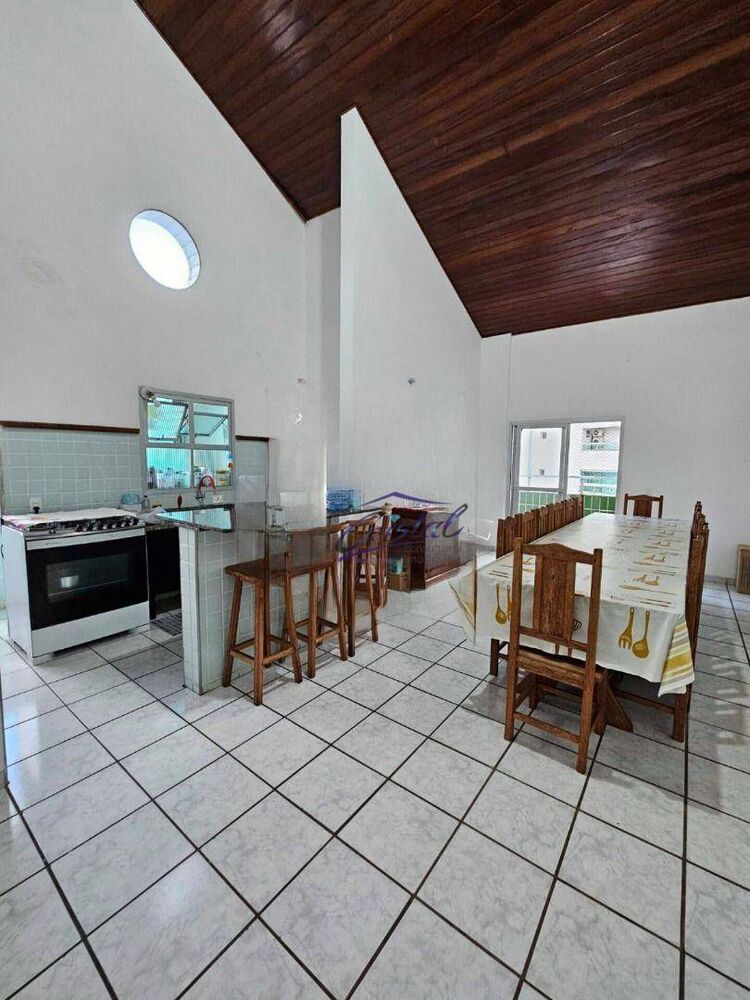 Cobertura, 4 quartos, 218 m² - Foto 8