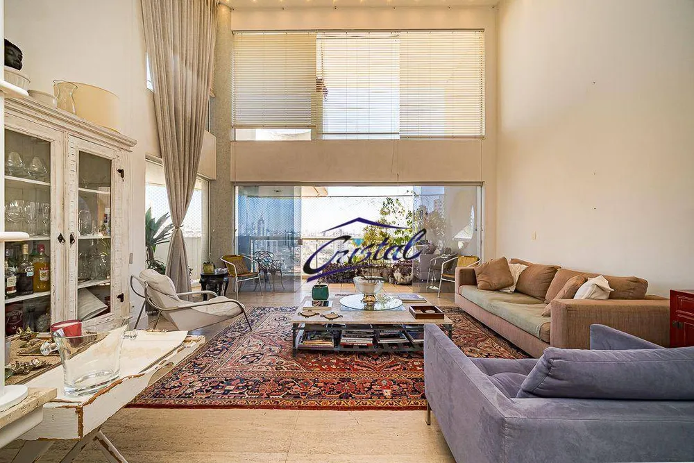 Apartamento, 4 quartos, 222 m² - Foto 1