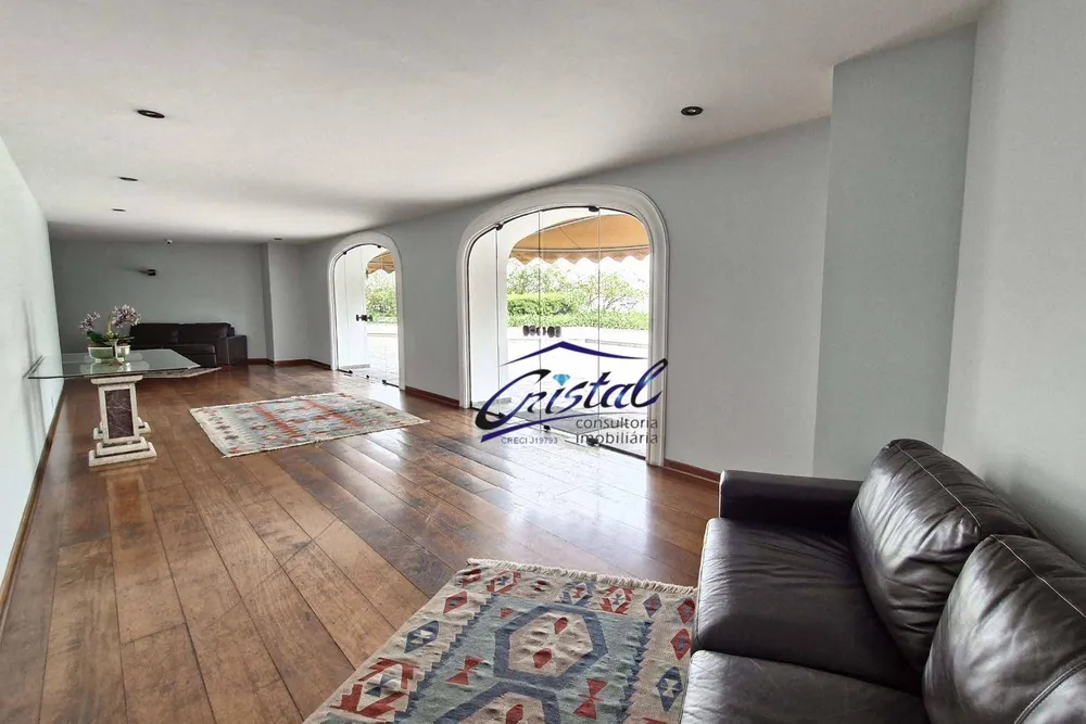 Apartamento, 3 quartos, 225 m² - Foto 1