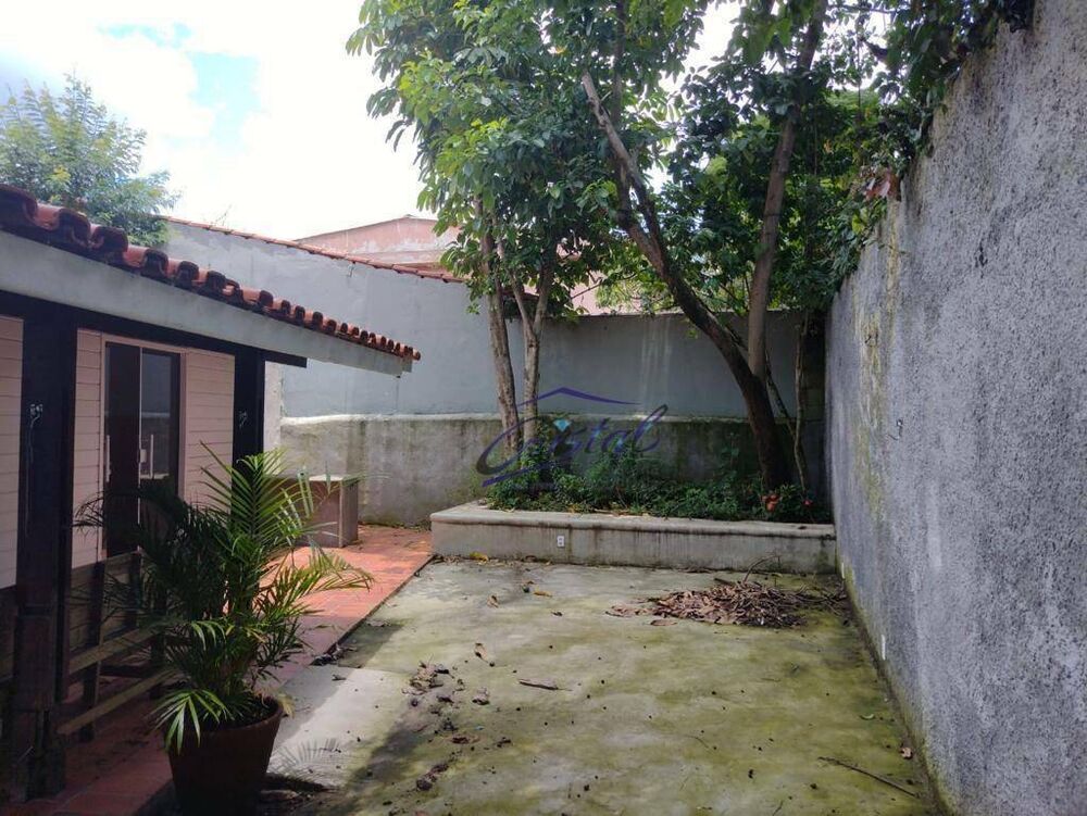 Casa à venda com 3 quartos, 127m² - Foto 2