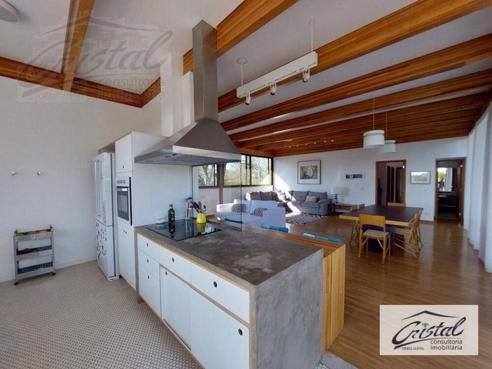 Casa de Condomínio à venda com 6 quartos, 384m² - Foto 3