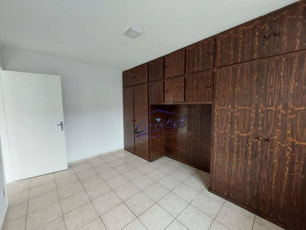 Casa, 4 quartos, 238 m² - Foto 3