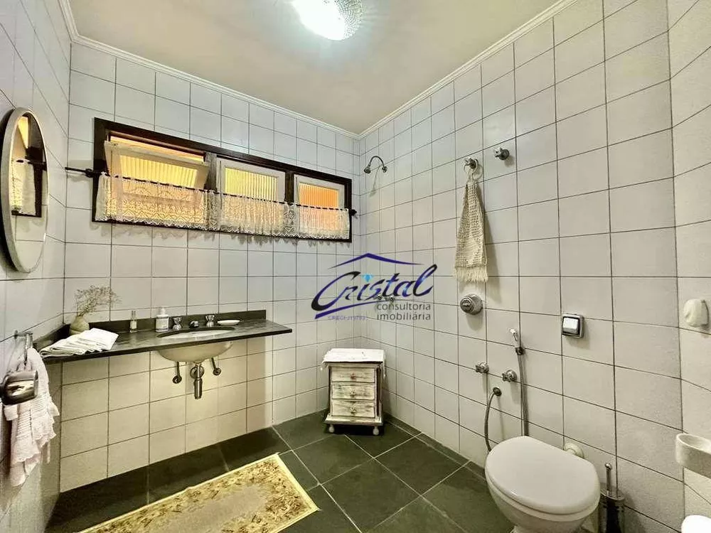 Casa, 4 quartos, 218 m² - Foto 3