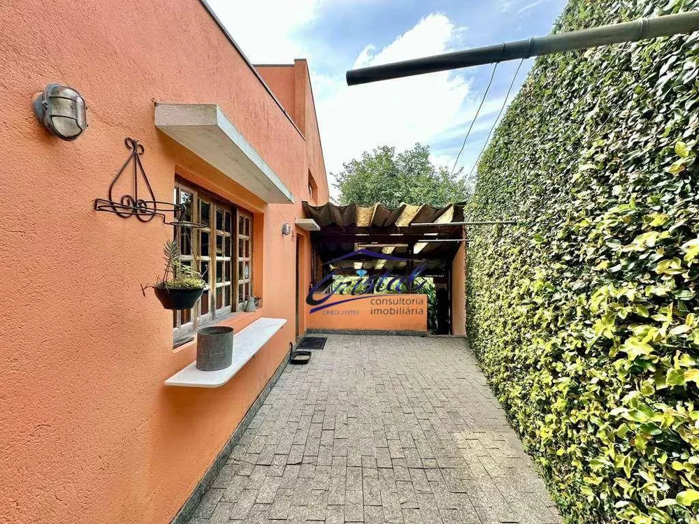 Casa, 4 quartos, 218 m² - Foto 2