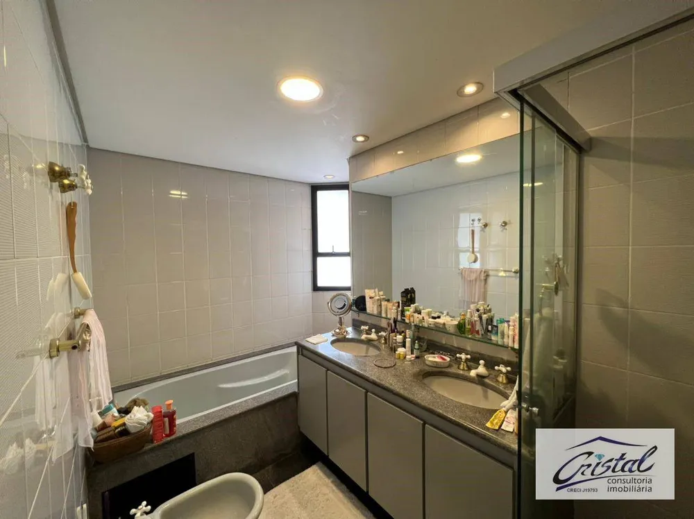Apartamento, 3 quartos, 220 m² - Foto 4
