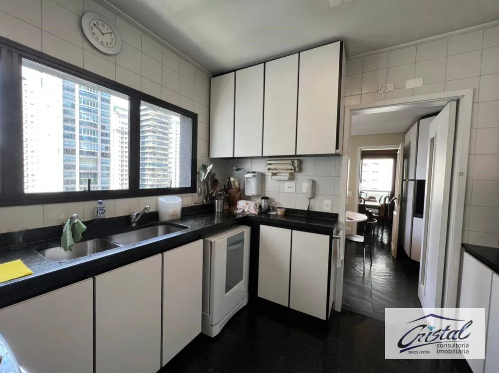 Apartamento, 3 quartos, 220 m² - Foto 8