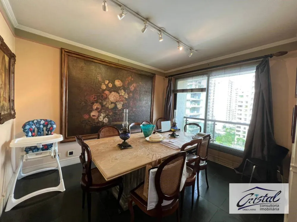 Apartamento, 3 quartos, 220 m² - Foto 15
