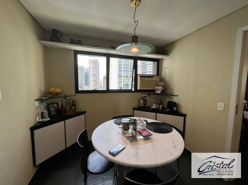 Apartamento, 3 quartos, 220 m² - Foto 6