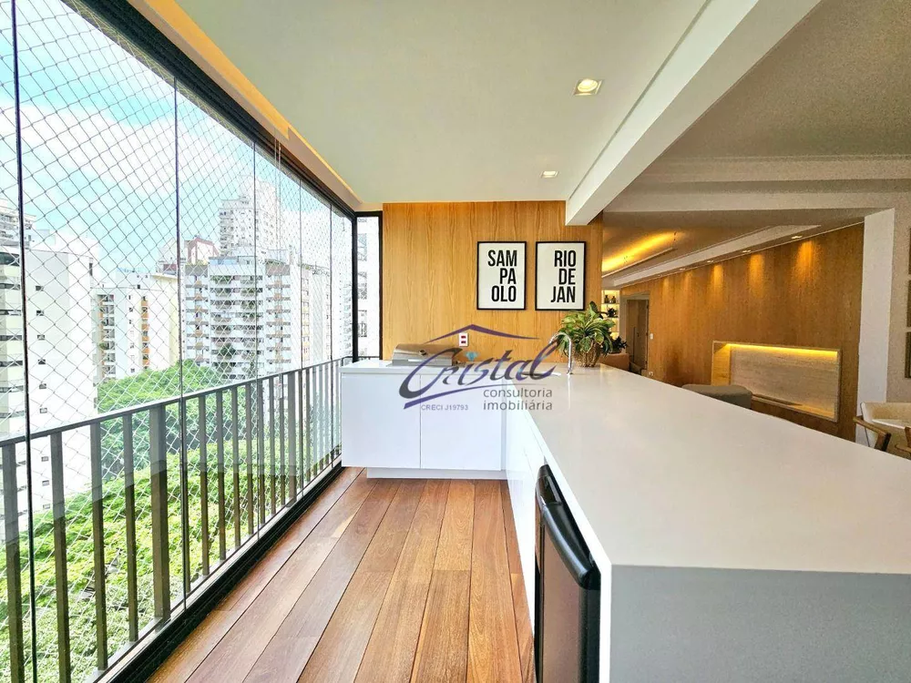 Apartamento à venda com 4 quartos, 202m² - Foto 2