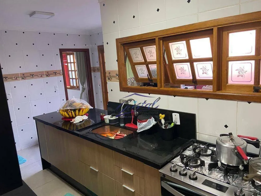 Casa, 3 quartos, 200 m² - Foto 2