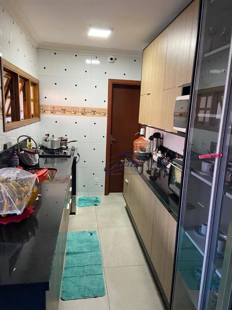 Casa, 3 quartos, 200 m² - Foto 3