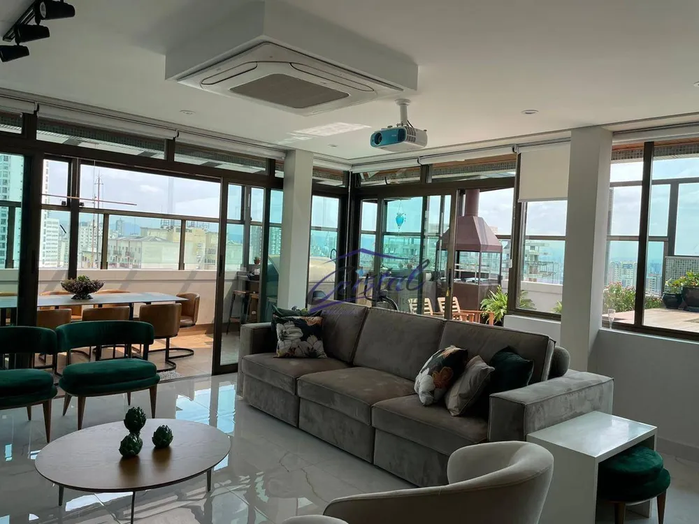 Apartamento, 3 quartos, 257 m² - Foto 2