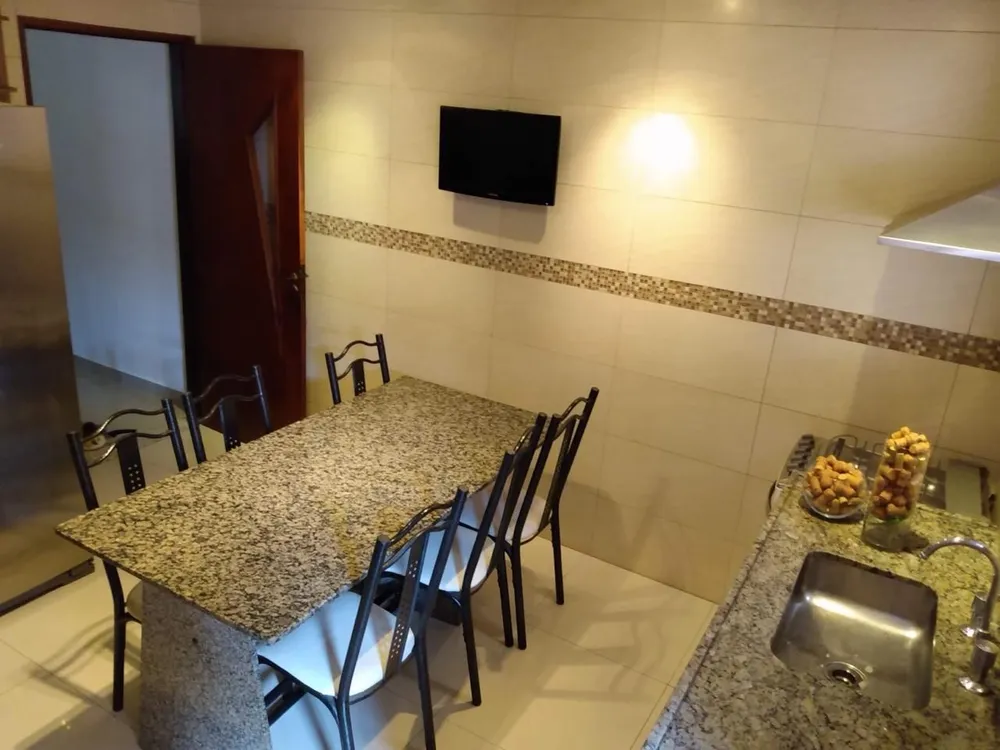 Casa, 2 quartos, 150 m² - Foto 1