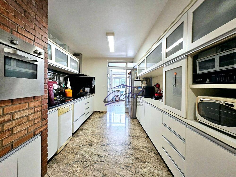 Apartamento, 3 quartos, 187 m² - Foto 2