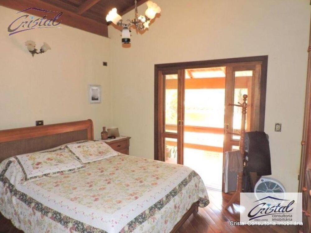 Casa de Condomínio à venda com 5 quartos, 530m² - Foto 4
