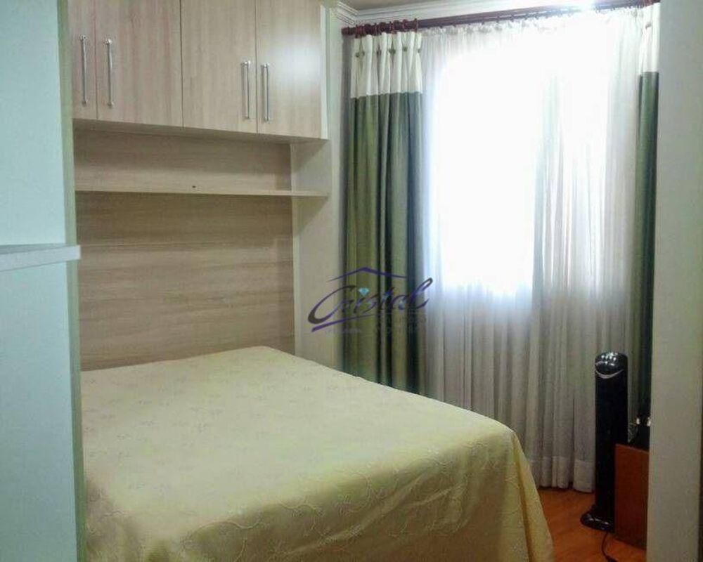 Casa à venda com 5 quartos, 200m² - Foto 2