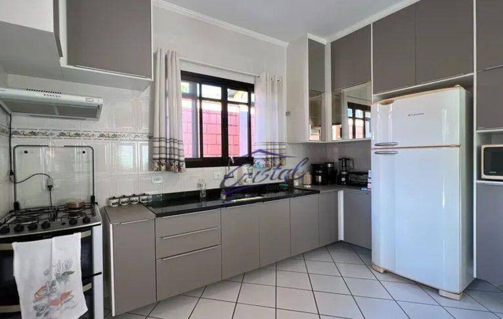Casa à venda com 2 quartos, 178m² - Foto 5