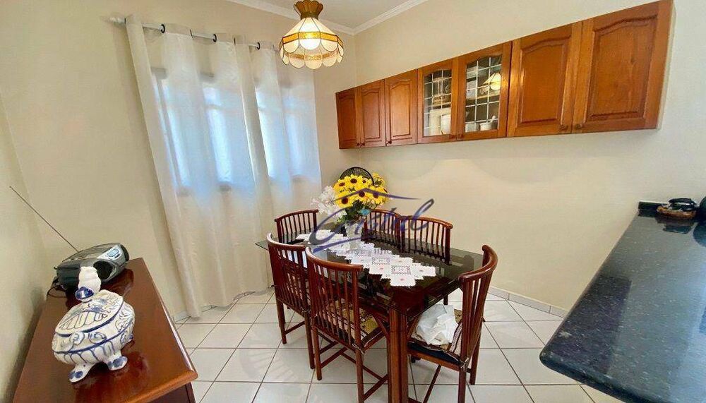 Casa à venda com 2 quartos, 178m² - Foto 4