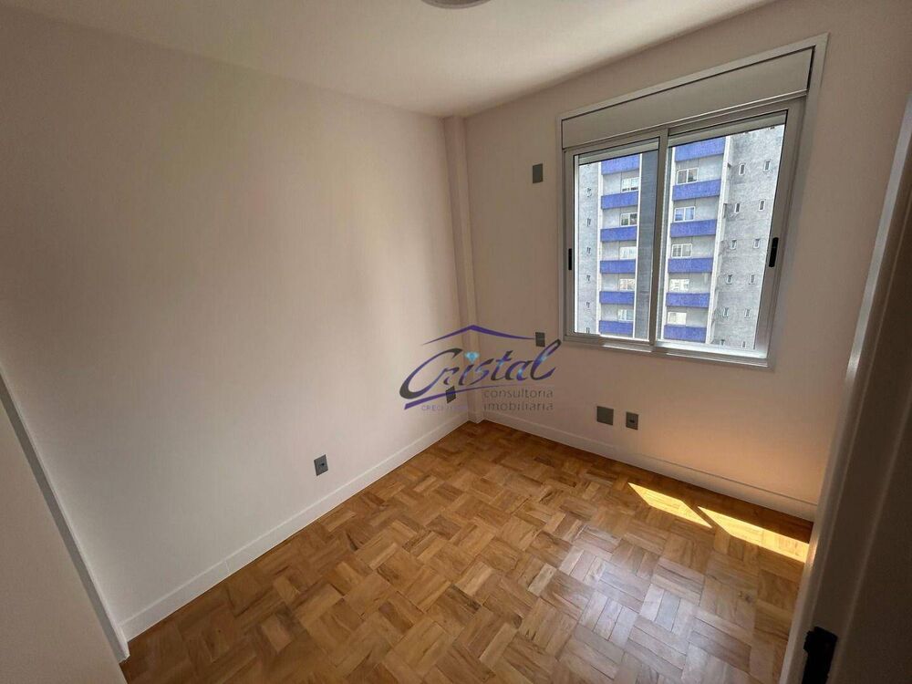 Apartamento à venda com 3 quartos, 94m² - Foto 7