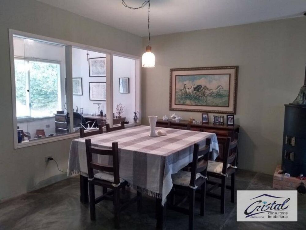 Chácara à venda com 6 quartos, 250m² - Foto 2