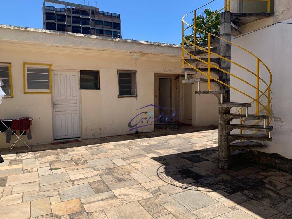 Casa à venda com 4 quartos, 402m² - Foto 4