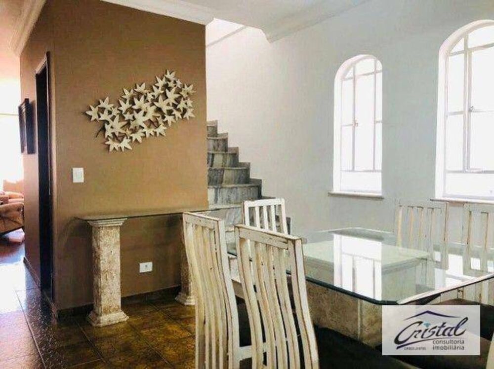 Casa, 3 quartos, 228 m² - Foto 3