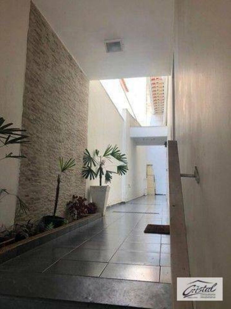 Casa, 3 quartos, 228 m² - Foto 2