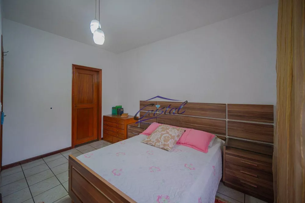 Casa, 3 quartos, 331 m² - Foto 2