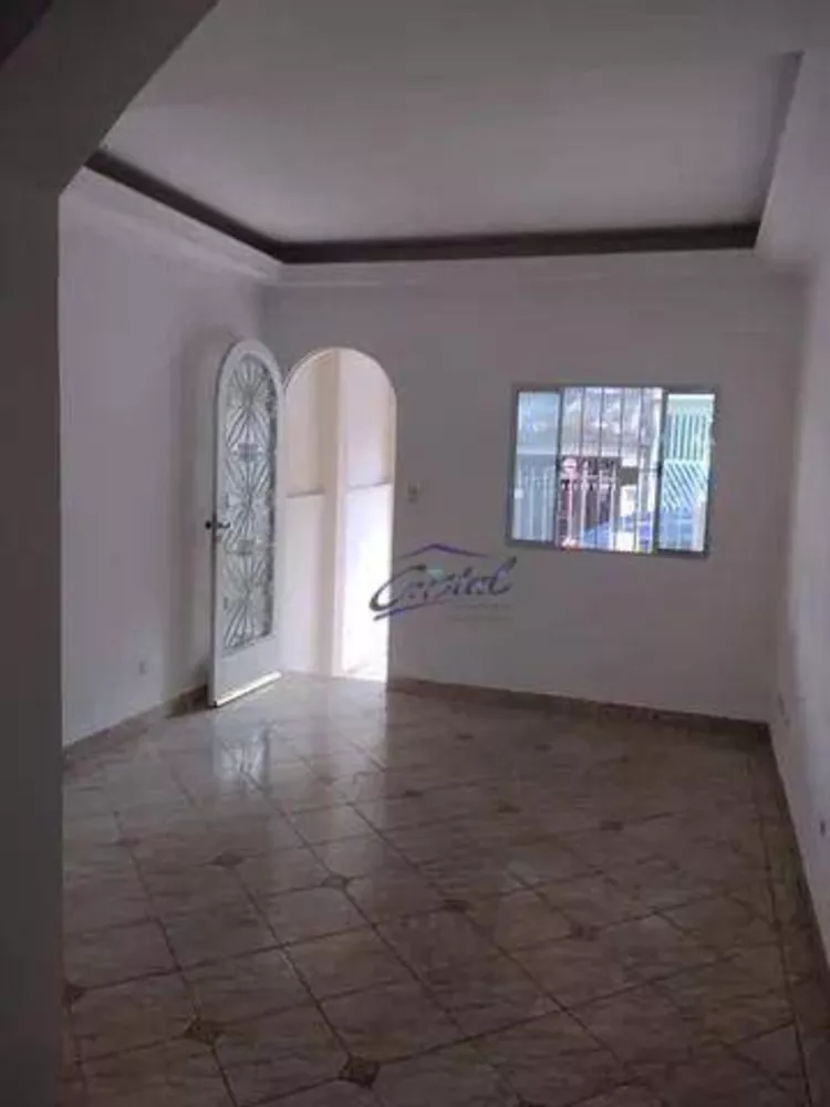 Casa à venda com 3 quartos, 100m² - Foto 1