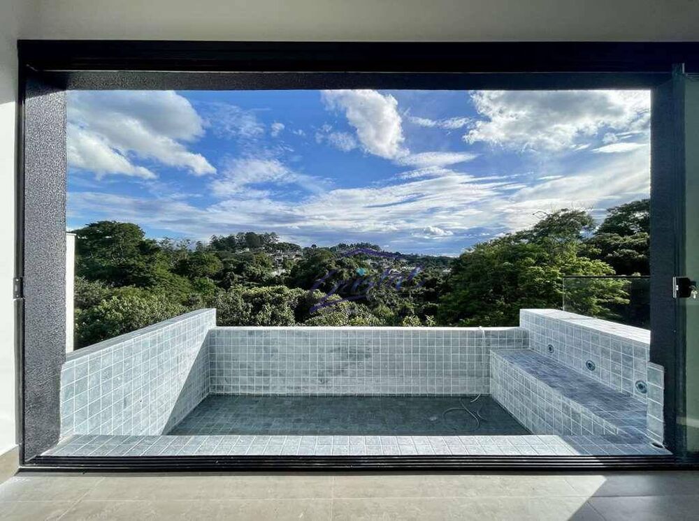 Casa de Condomínio à venda com 4 quartos, 400m² - Foto 3
