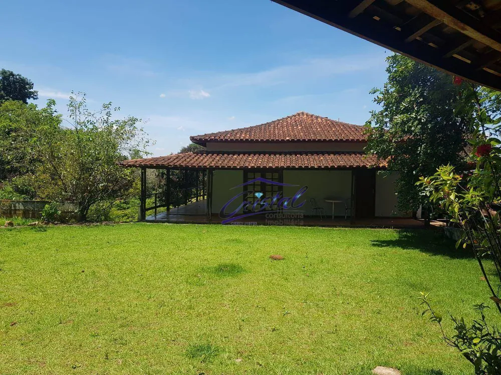Chácara, 3 quartos, 2800 m² - Foto 2