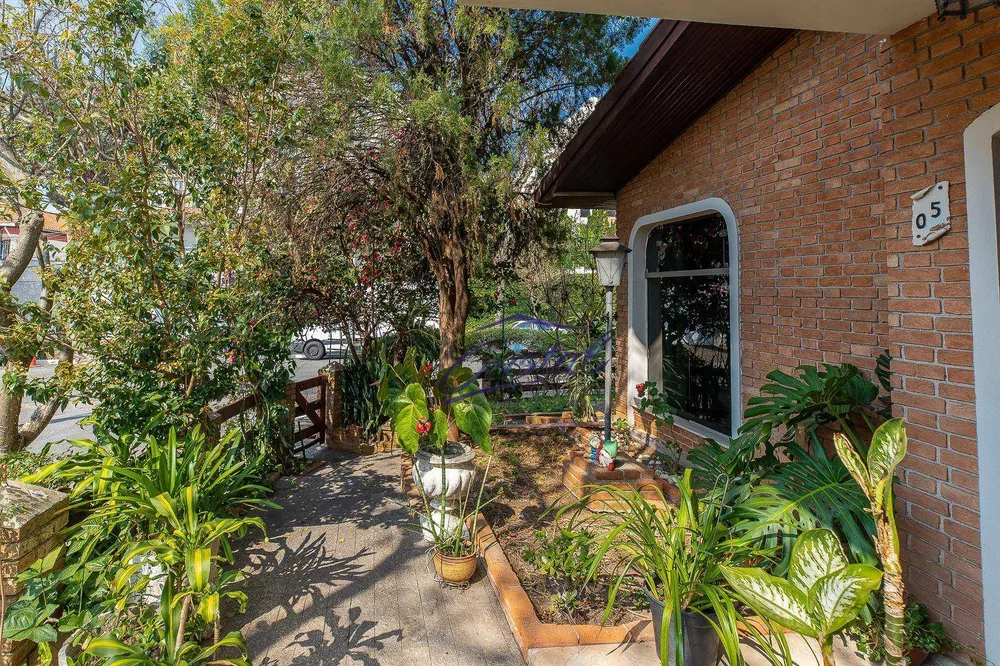 Casa, 4 quartos, 265 m² - Foto 4