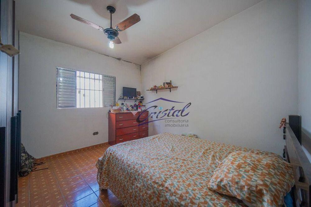 Casa à venda com 5 quartos, 234m² - Foto 5