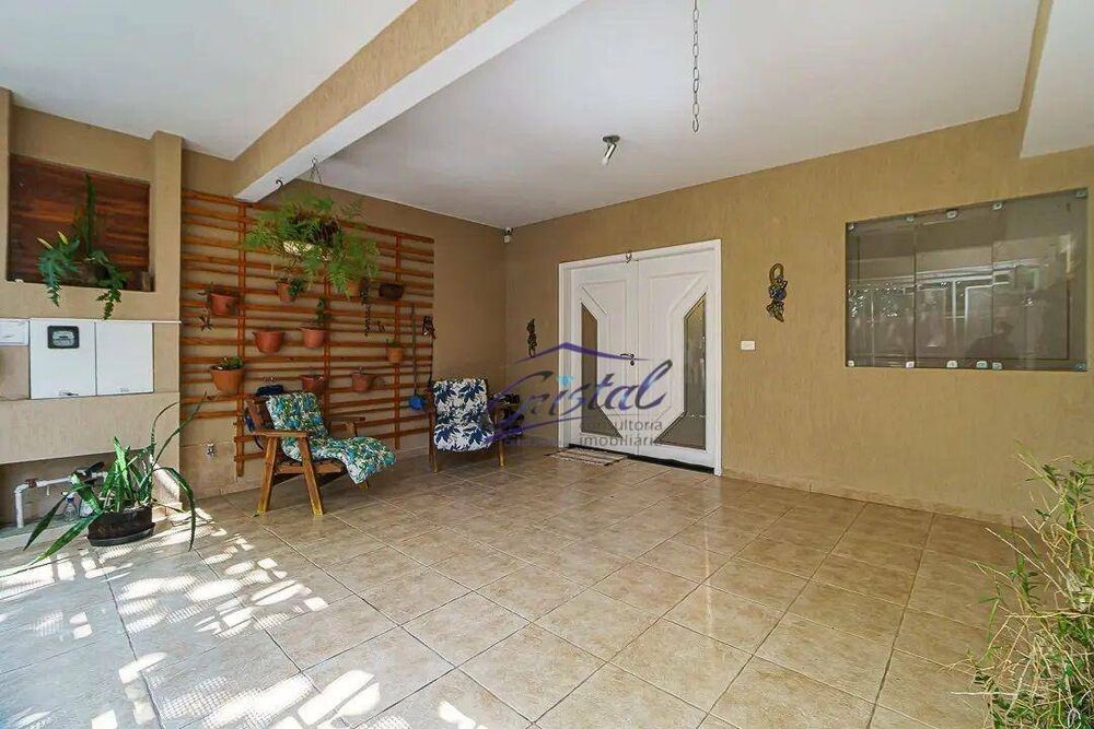Casa à venda com 4 quartos, 270m² - Foto 8