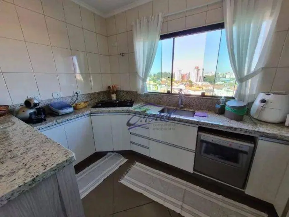 Casa, 4 quartos, 200 m² - Foto 10