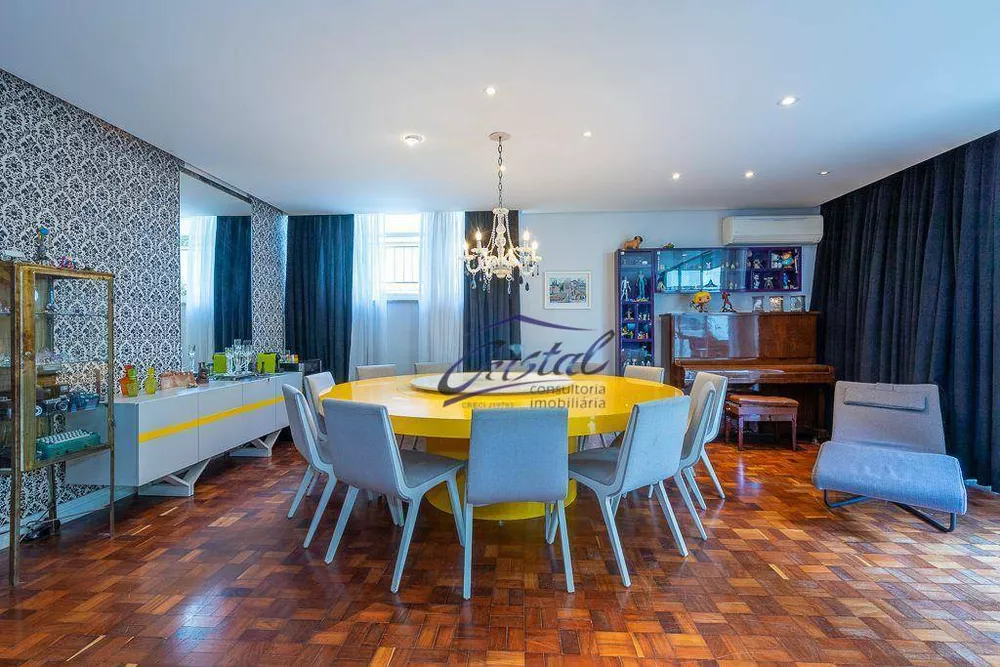 Apartamento, 3 quartos, 260 m² - Foto 1
