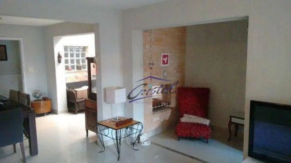 Casa, 3 quartos, 220 m² - Foto 1
