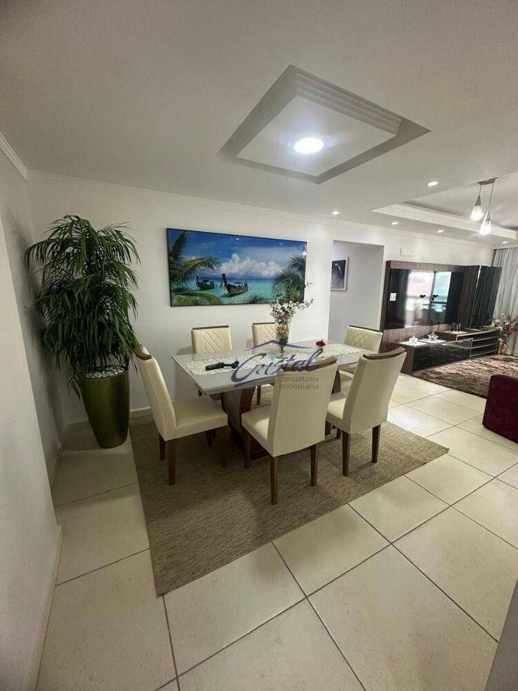 Apartamento à venda com 3 quartos, 141m² - Foto 1
