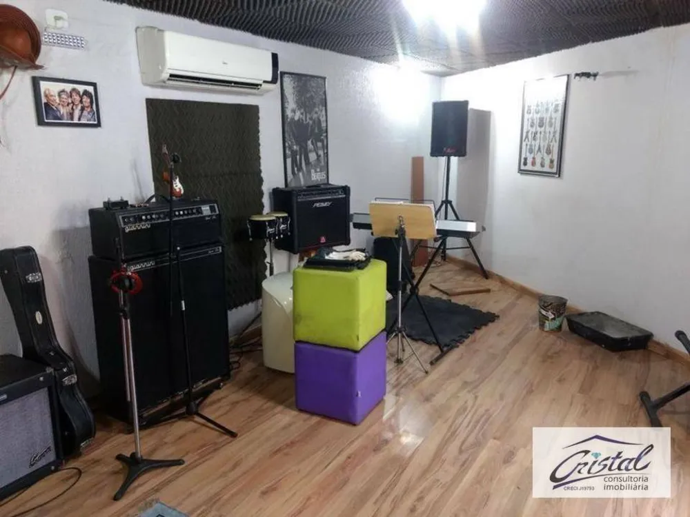 Casa, 3 quartos, 218 m² - Foto 8