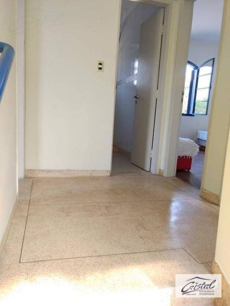 Casa, 3 quartos, 218 m² - Foto 1