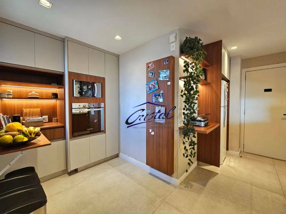 Apartamento, 3 quartos, 146 m² - Foto 2