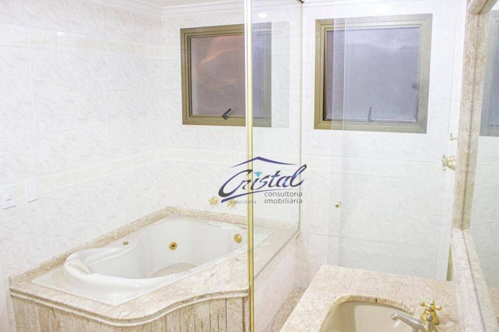Apartamento, 3 quartos, 247 m² - Foto 2