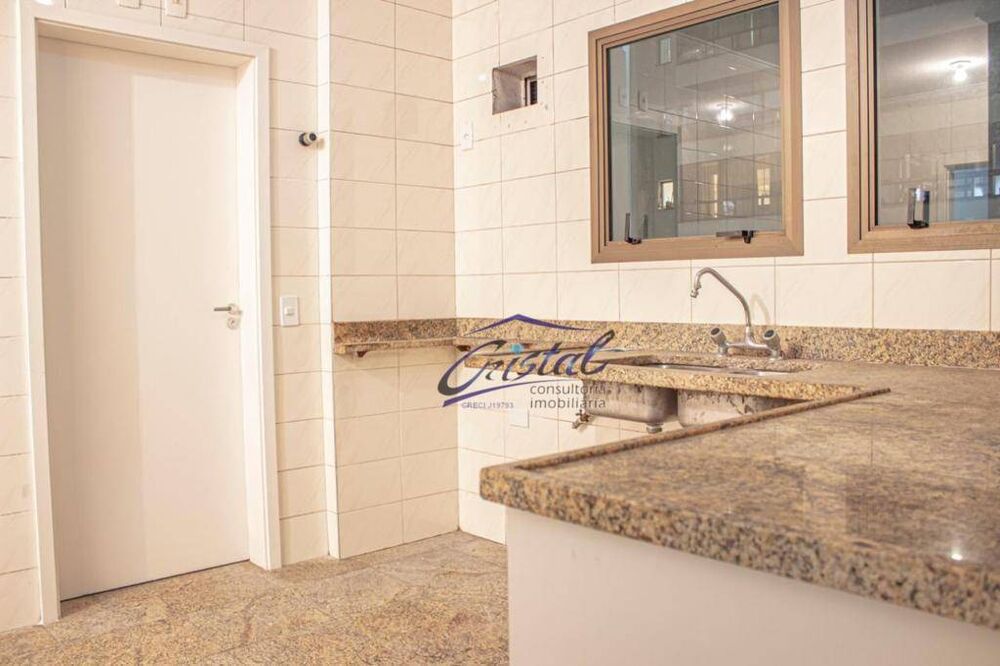 Apartamento, 3 quartos, 247 m² - Foto 4