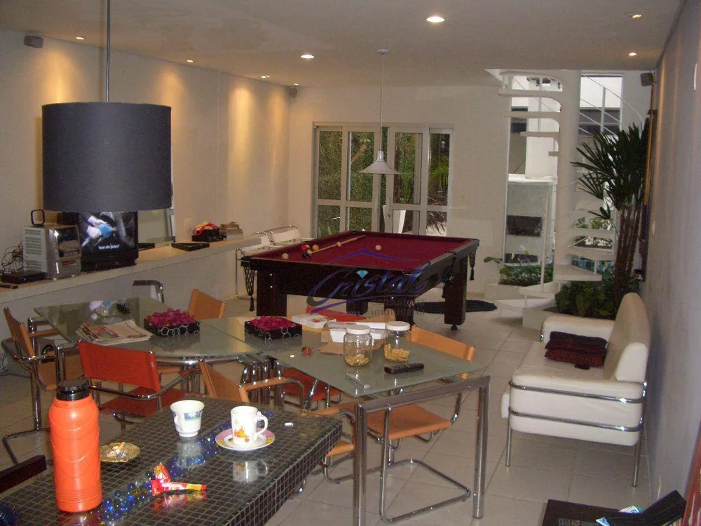 Casa, 3 quartos, 215 m² - Foto 2