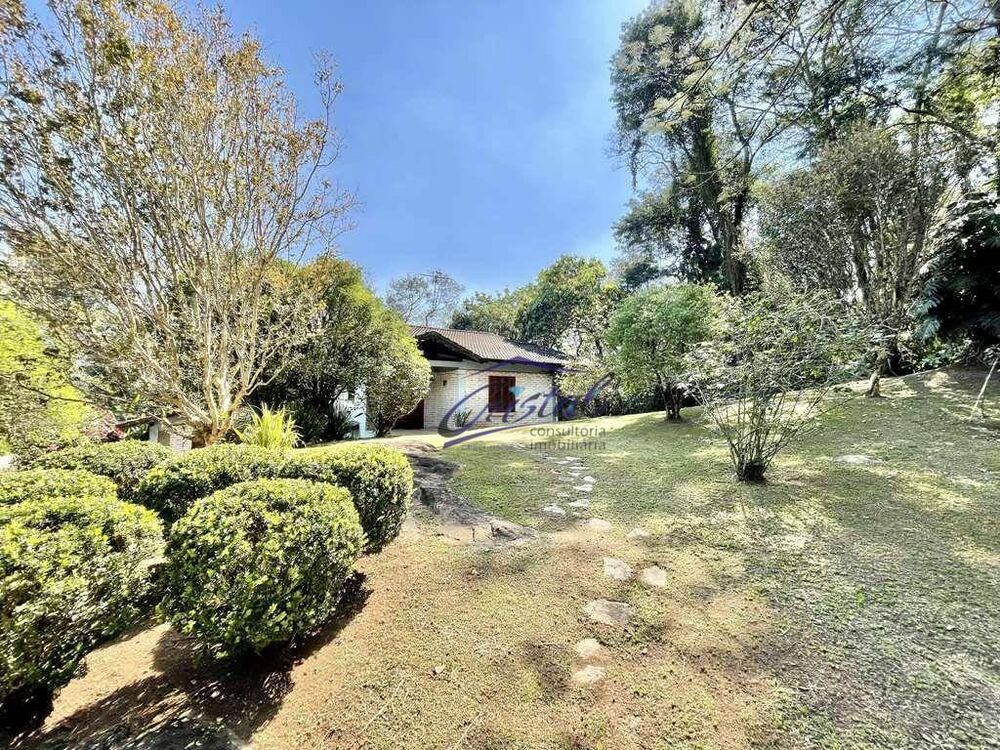 Casa de Condomínio à venda e aluguel com 4 quartos, 435m² - Foto 1