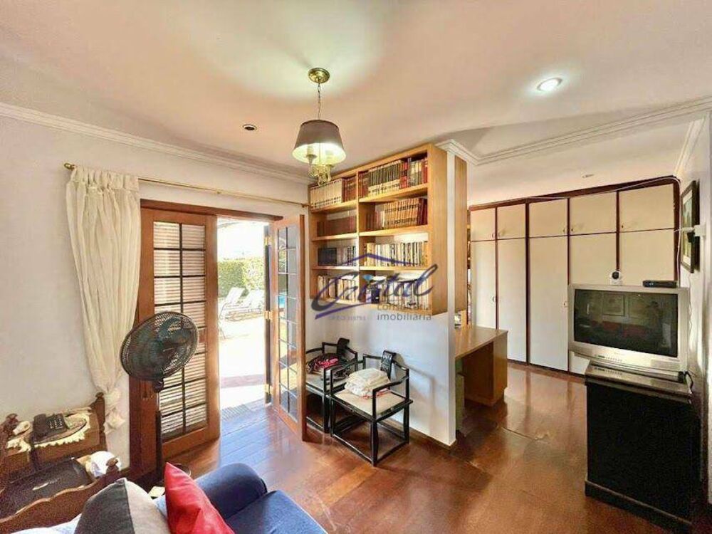 Casa de Condomínio à venda com 6 quartos, 528m² - Foto 4