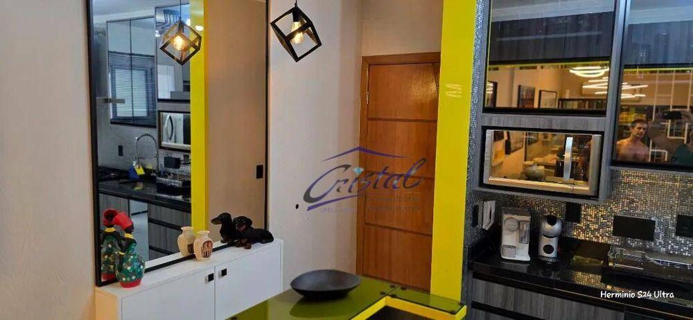 Apartamento à venda com 3 quartos, 111m² - Foto 2