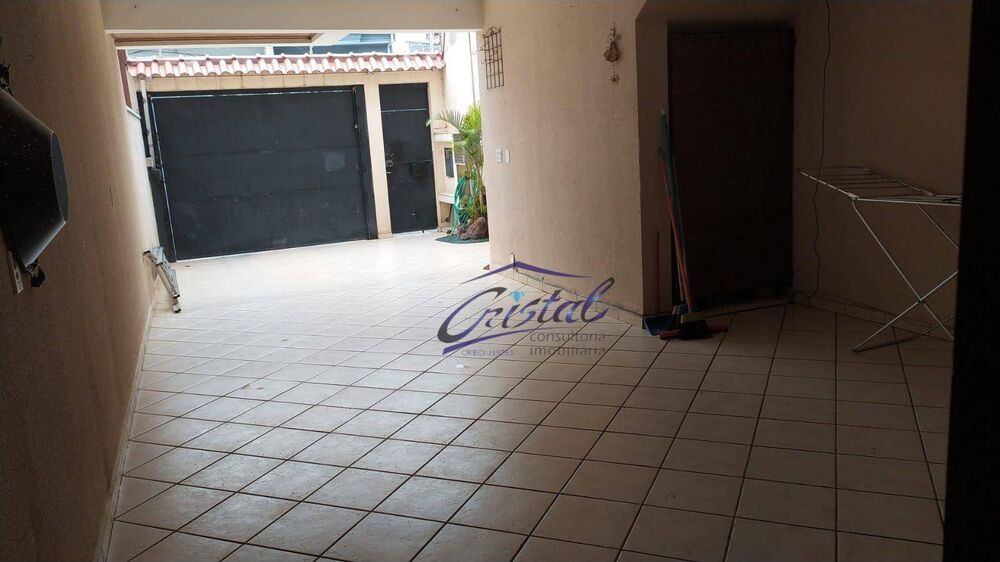 Casa, 3 quartos, 250 m² - Foto 12