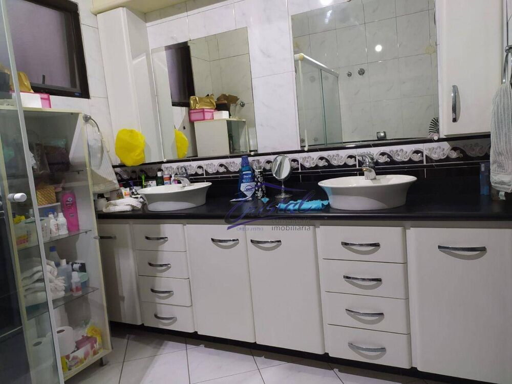 Casa, 3 quartos, 250 m² - Foto 9