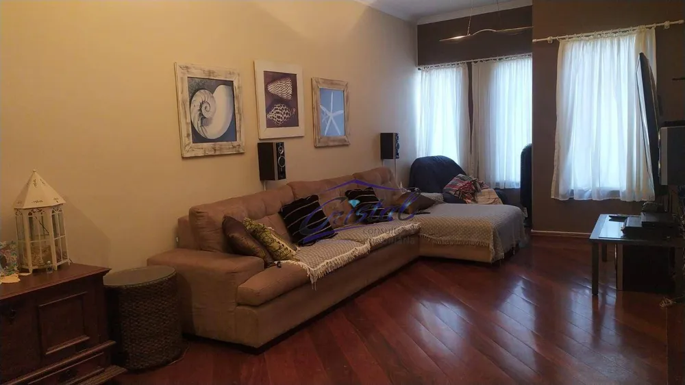 Casa, 3 quartos, 250 m² - Foto 4